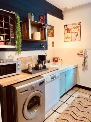 Cuisine ou kitchenette dans l'établissement La Guinguette de Cormatin