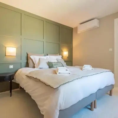 Le Cosy Chic . Proche gare . Centre-ville Mâcon . Neuf . Climatisation . Design . Wifi .