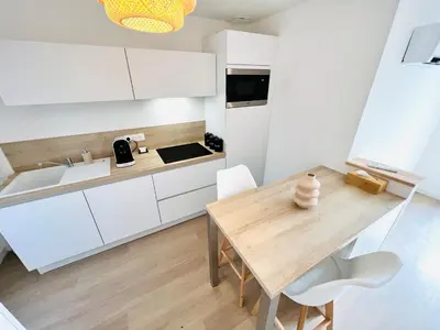 Cuisine ou kitchenette dans l'établissement Nos 3 spas de bourgogne (3minutes de Beaune)