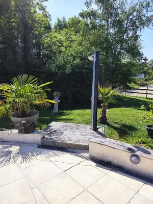 Jardin de l'établissement Gîte du Moulin de Tart le Bas