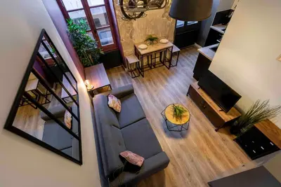 Télévision ou salle de divertissement dans l'établissement Dijon centre ville Design Le Terrot