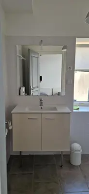 Salle de bains dans l'établissement La Tour du 12
