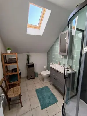 Salle de bains dans l'établissement Chambres d'Hôtes Montjouan