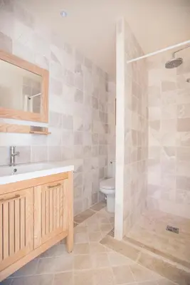 Salle de bains dans l'établissement Villa Emma