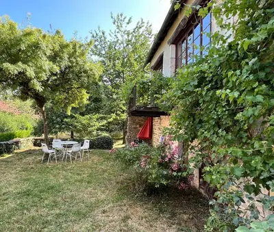 Jardin de l'établissement Les Pommiers, Bouilland