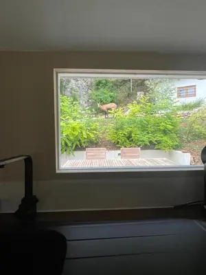 Jardin de l'établissement Maison au bord de l'eau Les Roches