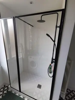 Salle de bains dans l'établissement Les clos de Givry - Clos Léonie - Appartement 68m2 spacieux, lumineux et avec sauna