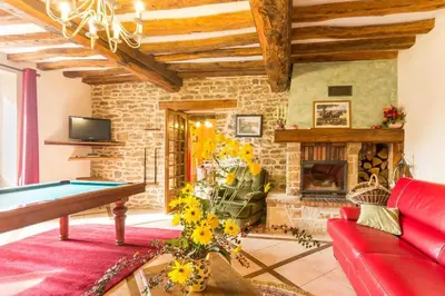 Coin salon dans l'établissement La Glycine et La Villanelle