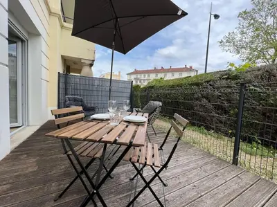 Balcon ou terrasse dans l'établissement La terrasse des Thermes, Jura