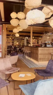 Coin salon dans l'établissement La Cuverie de Vosne