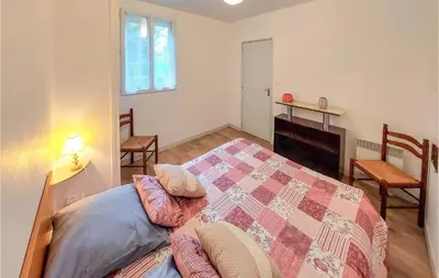 Un ou plusieurs lits dans un hébergement de l'établissement Gorgeous Home In Molinet With Wifi