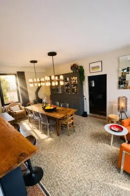 Coin salon dans l'établissement Charming house with pool Morvan Burgundy