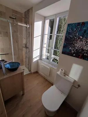 Salle de bains dans l'établissement La Flavignienne