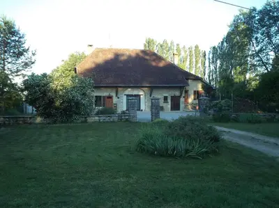Jardin de l'établissement Espace Famille Montmillon