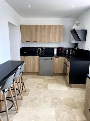 Cuisine ou kitchenette dans l'établissement Gite les Minimes II