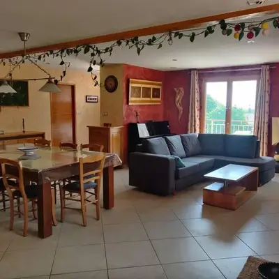 Maison spacieuse avec billard balnéo piano