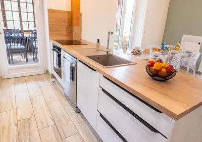Cuisine ou kitchenette dans l'établissement Le Clos Poncétys - Villa avec Piscine