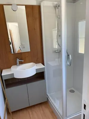 Salle de bains dans l'établissement TINY HOUSE