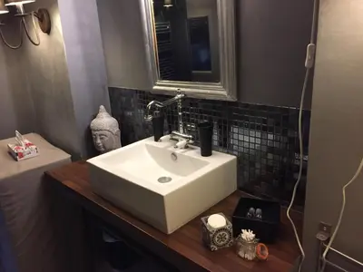 Salle de bains dans l'établissement Le Gite des Tourelles