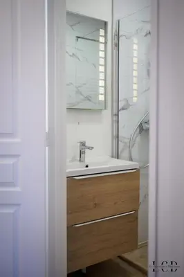 Salle de bains dans l'établissement Le Métropolitan