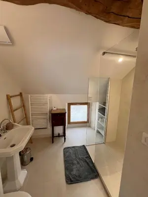 Salle de bains dans l'établissement La Petite Maison