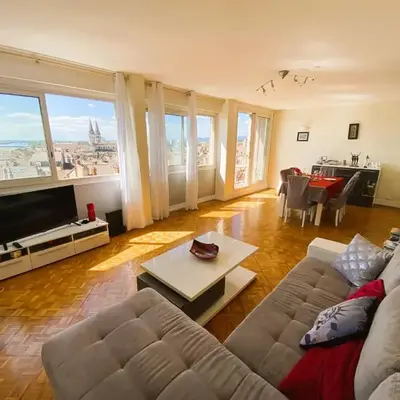 Charmant appartement avec superbe vue Mâcon centre