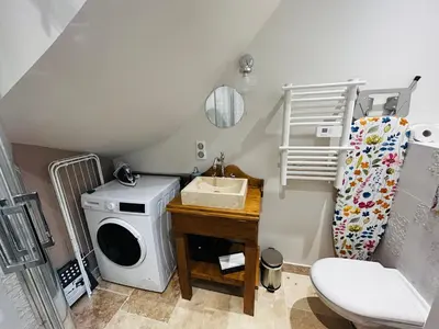 Salle de bains dans l'établissement Le Carnot - Hospices - Centre - Climatisation