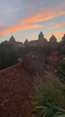 Lever ou coucher de soleil vu de l'appartement ou à proximité