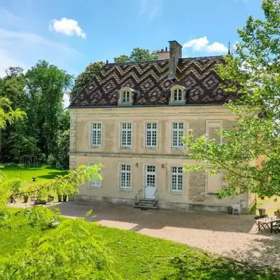 Écrin exclusif au sein d'un château en Bourgogne