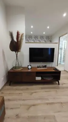Télévision ou salle de divertissement dans l'établissement Tout confort. Appartement 2 pers. centre-ville