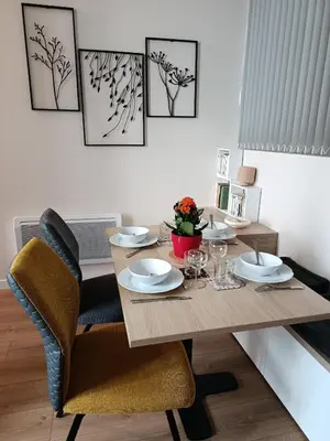 Coin salon dans l'établissement Appartement Hestia F1 bis + terrasse hyper centre