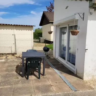 studio au bord du canal
