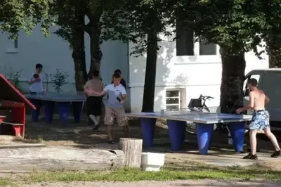 Clients de l'établissement ZEcamping 3 étoiles familial avec Piscine et Bar-restaurant