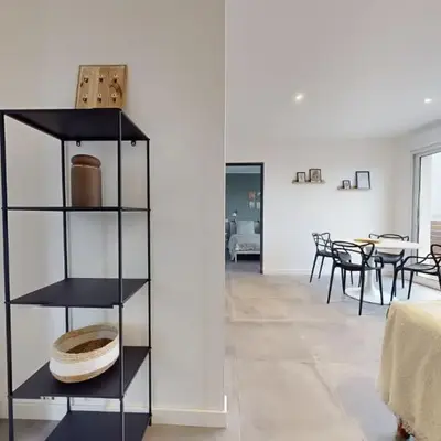 Appartement Premium avec Terrasse - Parking privatif Gratuit - Fibre Wi-Fi - À 2 min Centre-Ville Dole