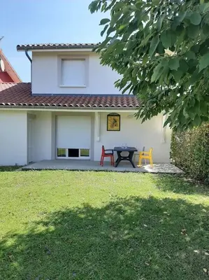 Jardin de l'établissement Gîte l'Etape