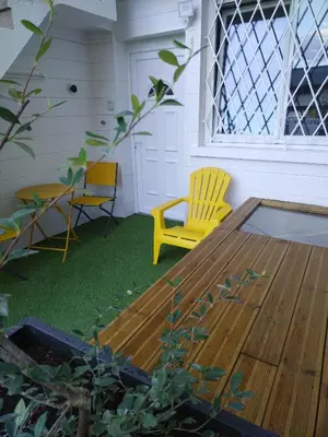 Jardin de l'établissement Studio, La terrasse d'Isa