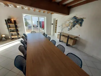 Coin salon dans l'établissement La Beaune piaule