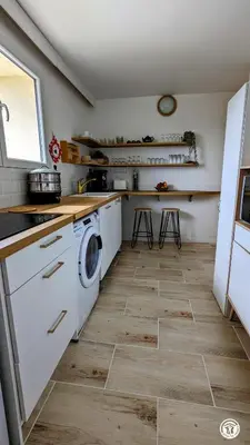 Cuisine ou kitchenette dans l'établissement La Templière