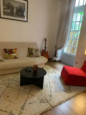 Coin salon dans l'établissement L'ARCADE