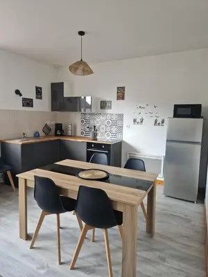 Cuisine ou kitchenette dans l'établissement Chez Aurélie et Bruno