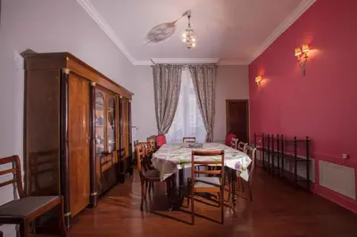 Coin salon dans l'établissement Grand Appartement a Maison sculptée