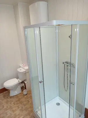Salle de bains dans l'établissement Appartement paisible & lumineux