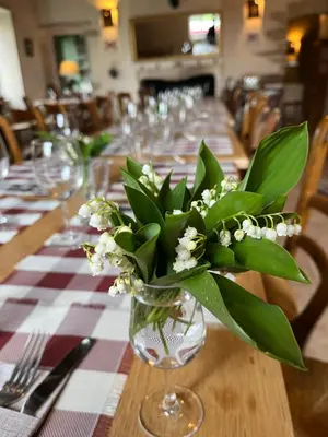 Restaurant ou autre lieu de restauration dans l'établissement Gite des laitières en bourgogne