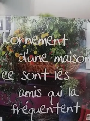 Plan de l'établissement chambre avec salle de bain privatisée avec petit déjeuner compris