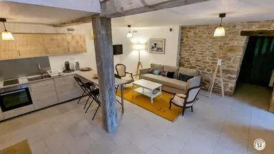 Cuisine ou kitchenette dans l'établissement Marionnette