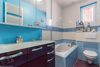 Salle de bains dans l'établissement La Forêt de Velours