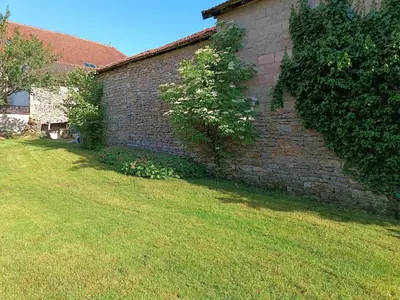 Jardin de l'établissement Gite Le Belvédère du Lac