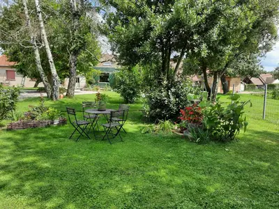 Jardin de l'établissement Chambres d'Hôtes La mésange à tête Bleue