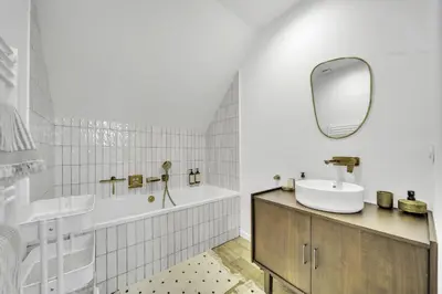 Salle de bains dans l'établissement Le Château de Palleau