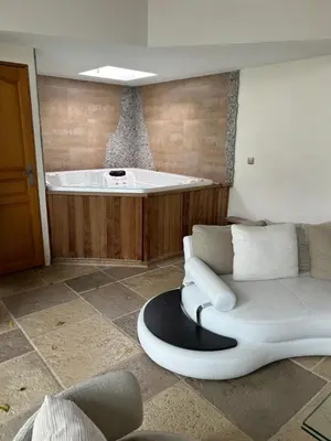 Coin salon dans l'établissement Maison coup de cœur